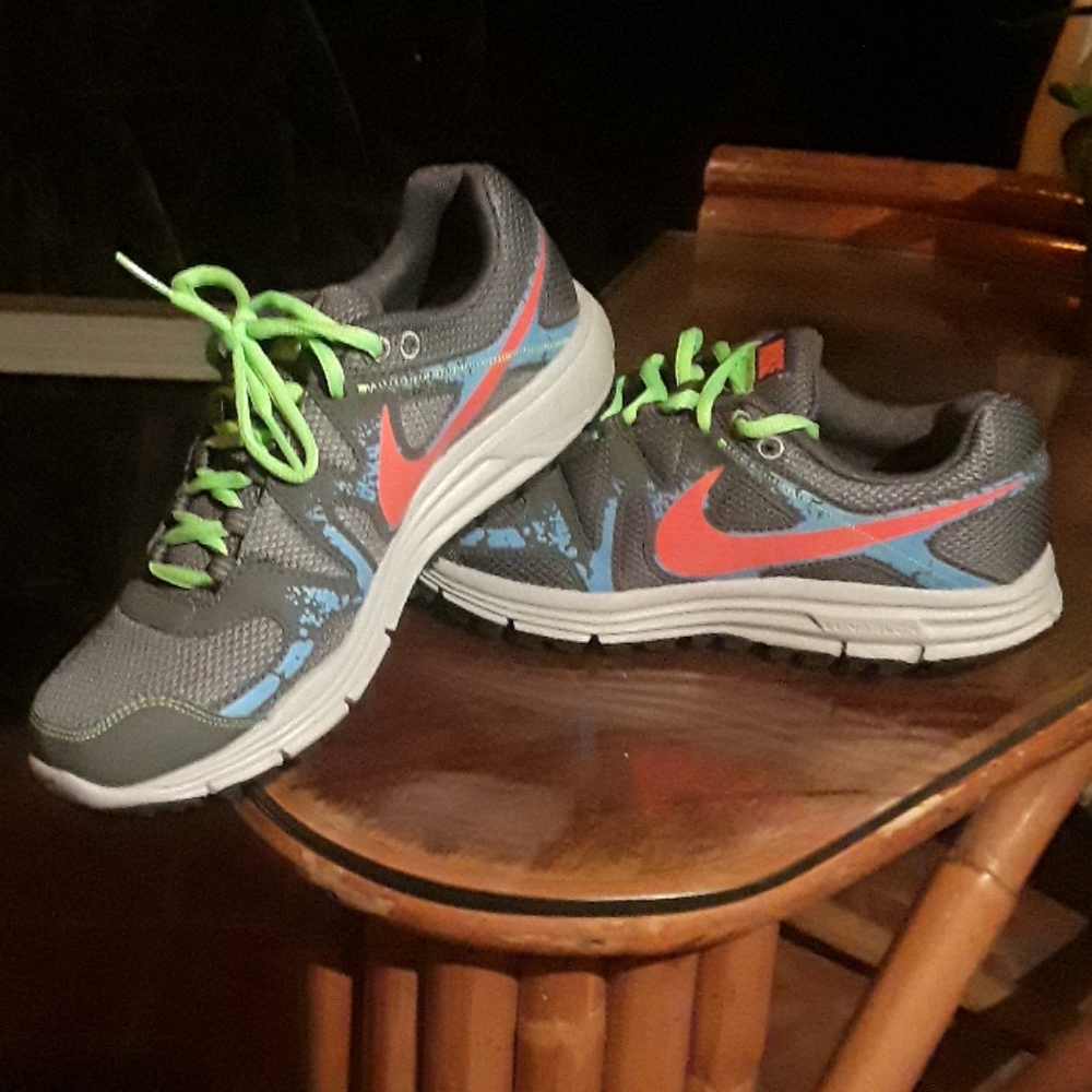 Nike womens Lunar Fly 3